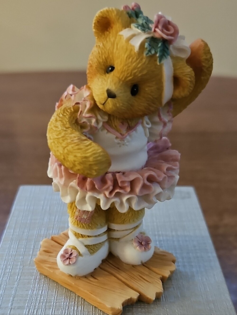 VTG 1996 Cherished Teddies Mindy “Friendship keeps me on my toes” figurine